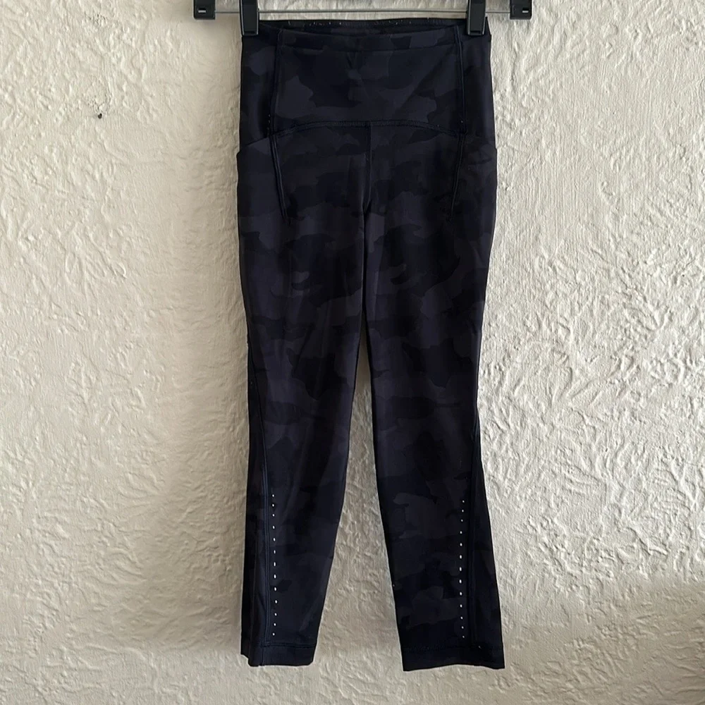 Lululemon Swift Speed High-Rise Crop 21” Heritage 365 Camo Deep Coal Leggings 0